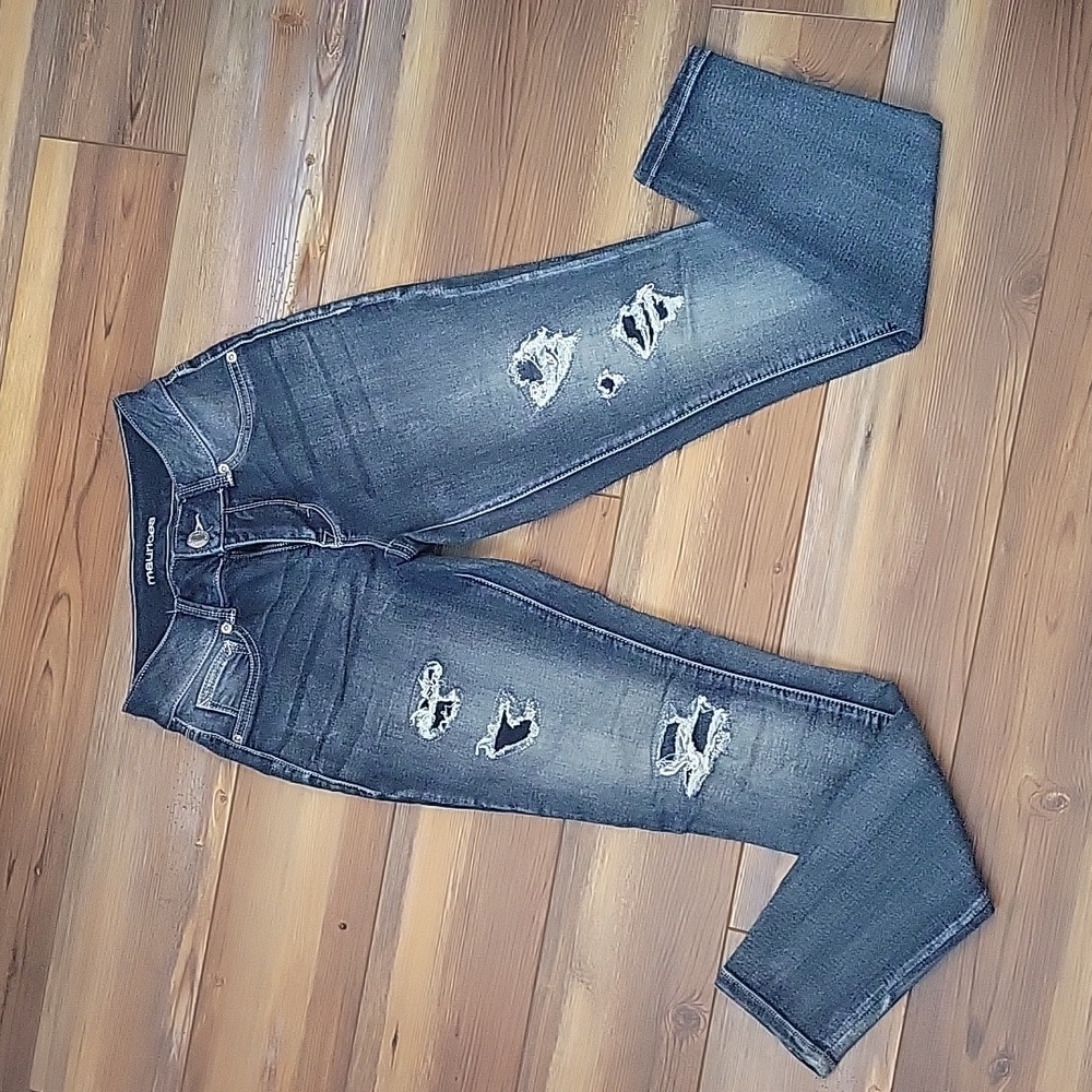 Maurices Distressed Jegging